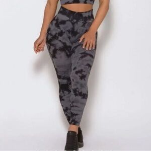 Bombshell black & charcoal Tie Dye Leggings - Like New